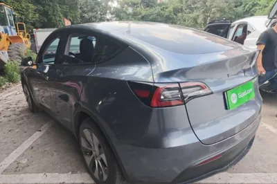 Tesla Model Y 2021, 88200 км, за 24259 USD