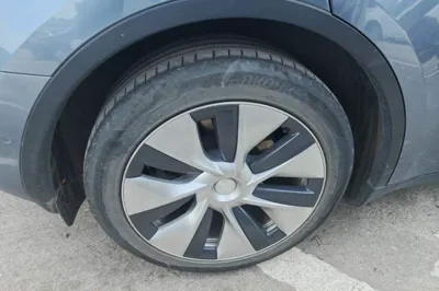 Tesla Model Y 2021, 88200 км, за 24259 USD - фото 11