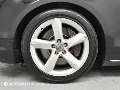 Audi A8 2011, 191000 км, за 3633.96 USD