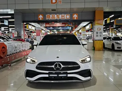 Mercedes-Benz C-Class 2023, 42000 км, за 26079.63 USD