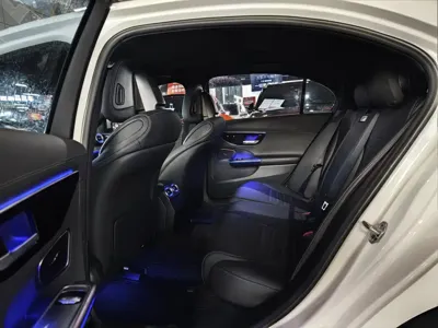 Mercedes-Benz C-Class 2023, 42000 км, за 26079.63 USD