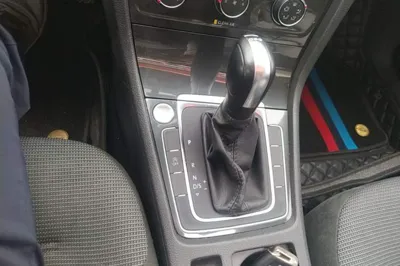 Volkswagen Golf 2020, 82700 км, за 10735 USD - фото 21