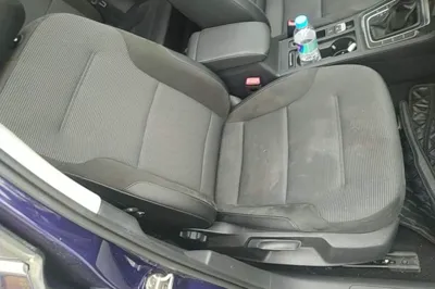 Volkswagen Golf 2020, 82700 км, за 10735 USD - фото 24