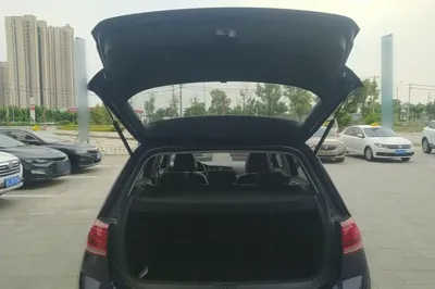 Volkswagen Golf 2020, 82700 км, за 10735 USD - фото 27