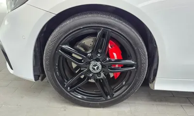 Mercedes-Benz E-Class 2017, 148658 км, за 15791.21 USD