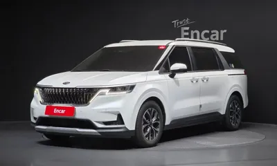Kia Canival · 2021 год