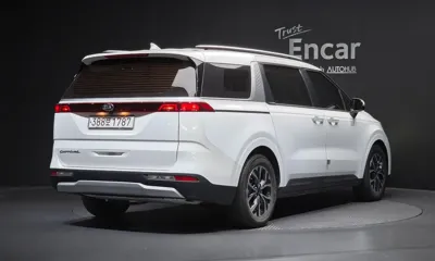 Kia Canival 2021, 117834 км, за 12465.54 USD
