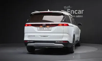 Kia Canival 2021, 117834 км, за 12465.54 USD