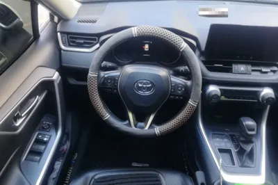 Toyota RAV4 2023, 11299 км, за 18122 USD - фото 10