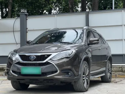 BYD Tang · 2017 год
