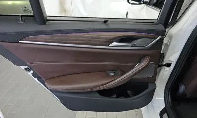 BMW 5-Series 2020, 38693 км, за 23572.3 USD - фото 25