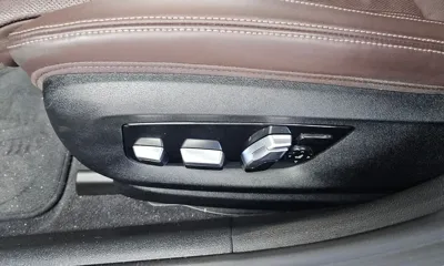 BMW 5-Series 2020, 38693 км, за 23572.3 USD - фото 31