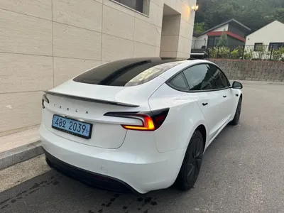 Tesla Model 3 2026, 3200 км, за 26913.48 USD