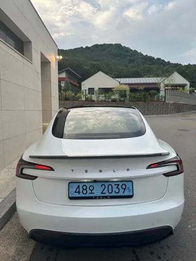 Tesla Model 3 2026, 3200 км, за 26913.48 USD
