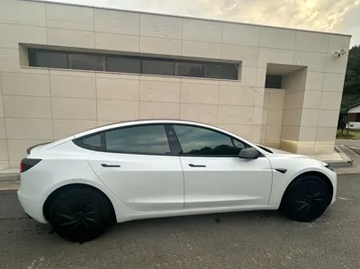 Tesla Model 3 2026, 3200 км, за 26913.48 USD - фото 12