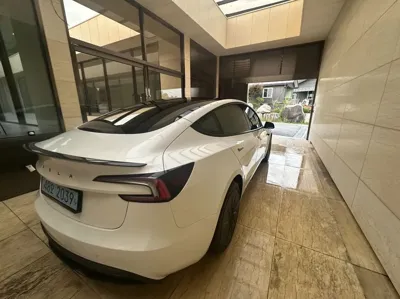 Tesla Model 3 2026, 3200 км, за 26913.48 USD - фото 14