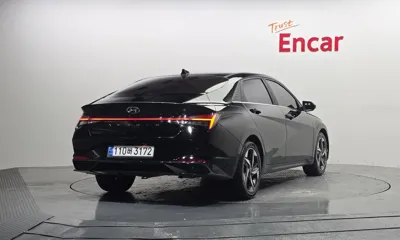 Hyundai Avante 2023, 85983 км, за 11701.22 USD