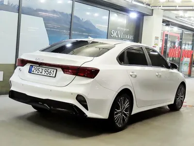 Kia K3 2024, 59832 км, за 12340.82 USD