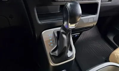 Hyundai Staria 2022, 70596 км, за 14385.18 USD - фото 9