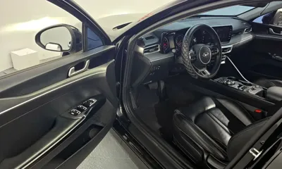 Kia K5 2020, 71225 км, за 10927.14 USD - фото 10