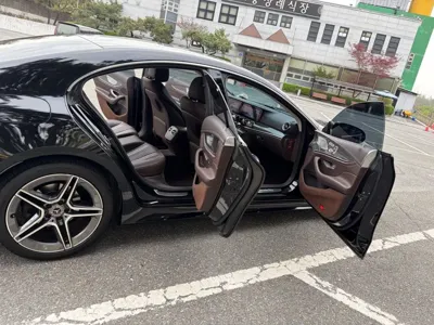 Mercedes-Benz CLS-Class 2020, 61000 км, за 26257.06 USD