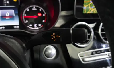 Mercedes-Benz C-Class 2017, 102583 км, за 9627.9 USD - фото 9