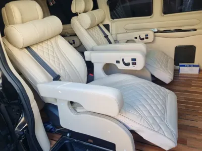 Chevrolet Express Van 2018, 37054 км, за 22143.33 USD - фото 12