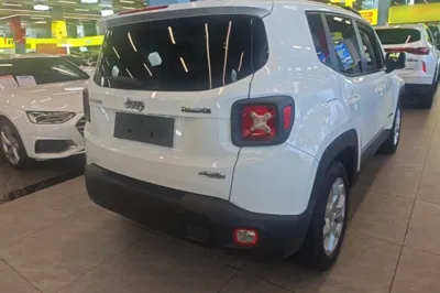 Jeep Renegade 2018, 73200 км, за 7961 USD - фото 6