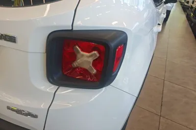 Jeep Renegade 2018, 73200 км, за 7961 USD - фото 9