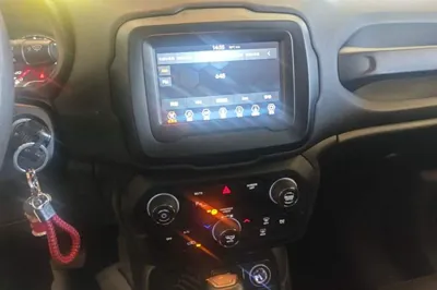 Jeep Renegade 2018, 73200 км, за 7961 USD - фото 15