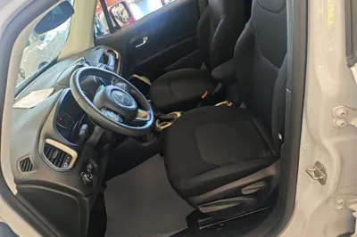 Jeep Renegade 2018, 73200 км, за 7961 USD - фото 17
