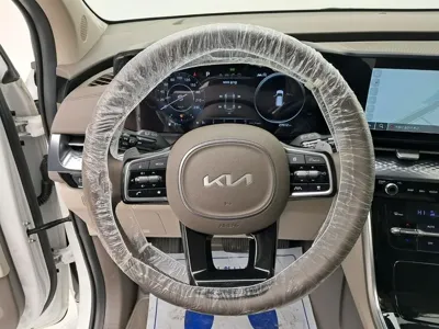 Kia Canival 2023, 27019 км, за 27044.77 USD - фото 7