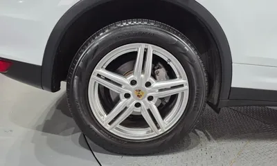 Porsche Cayenne 2014, 138220 км, за 10962.32 USD