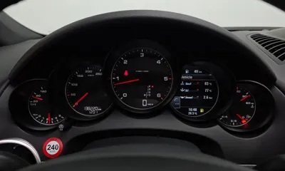 Porsche Cayenne 2014, 138220 км, за 10962.32 USD - фото 8