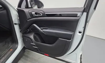 Porsche Cayenne 2014, 138220 км, за 10962.32 USD - фото 24