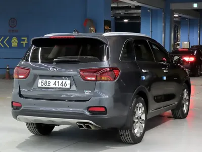 Kia Sorento 2018, 187990 км, за 9452.68 USD