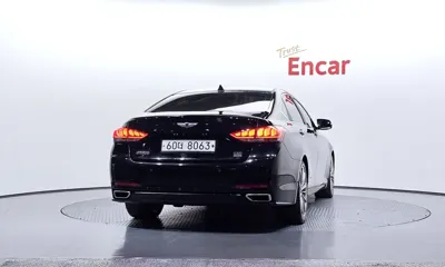 Hyundai Genesis 2016, 203432 км, за 5219.69 USD