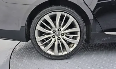 Hyundai Genesis 2016, 203432 км, за 5219.69 USD