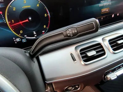 Mercedes-Benz GLE-Class 2020, 90246 км, за 32493.11 USD - фото 10