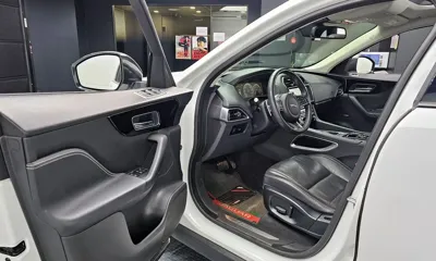 Jaguar F-Pace 2018, 111509 км, за 10096.03 USD - фото 11