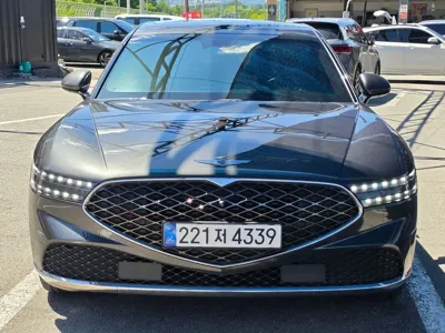 Genesis G90 2023, 132236 км, за 33478.5 USD