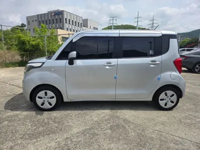 Kia Ray 2013, 182183 км, за 2730.29 USD