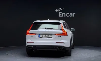 Volvo V60 2021, 150370 км, за 16121.57 USD