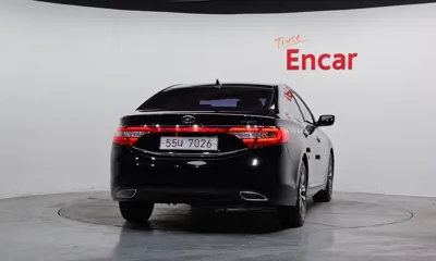 Hyundai Grandeur 2011, 146885 км, за 3577.94 USD