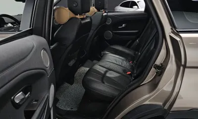 Land Rover Range Rover Evoque 2017, 117788 км, за 7636.07 USD - фото 12