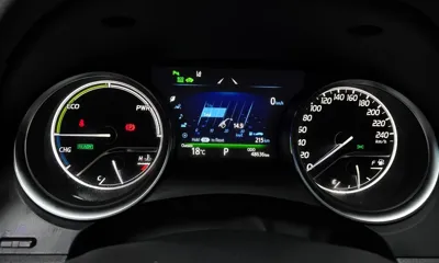 Toyota Camry 2018, 48636 км, за 17631.61 USD - фото 8