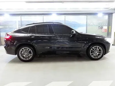 BMW X4 2020, 107882 км, за 20217.93 USD