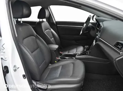 Hyundai Avante 2019, 126307 км, за 6375.23 USD - фото 10