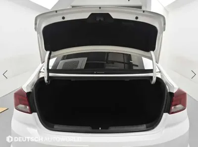 Hyundai Avante 2019, 126307 км, за 6375.23 USD - фото 20