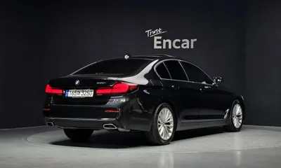BMW 5-Series 2023, 12732 км, за 25928.84 USD